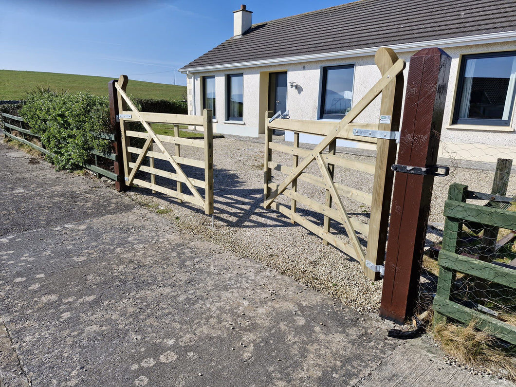 Goose Neck Gates
